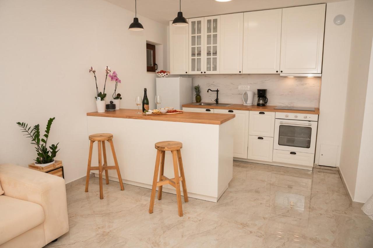 Kuca Za Odmor Kameni Dvori Ferienhaus