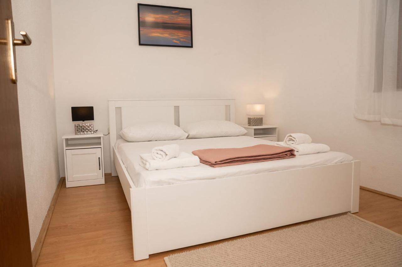 Kuca Za Odmor Kameni Dvori Ferienhaus Zadar